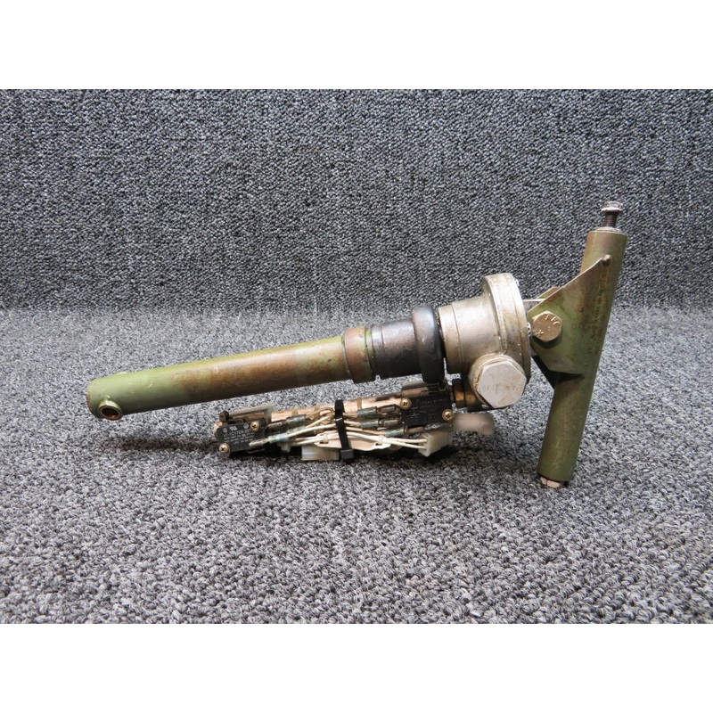 0528010-4 Cessna 172S Flap Actuator Assembly (M22)