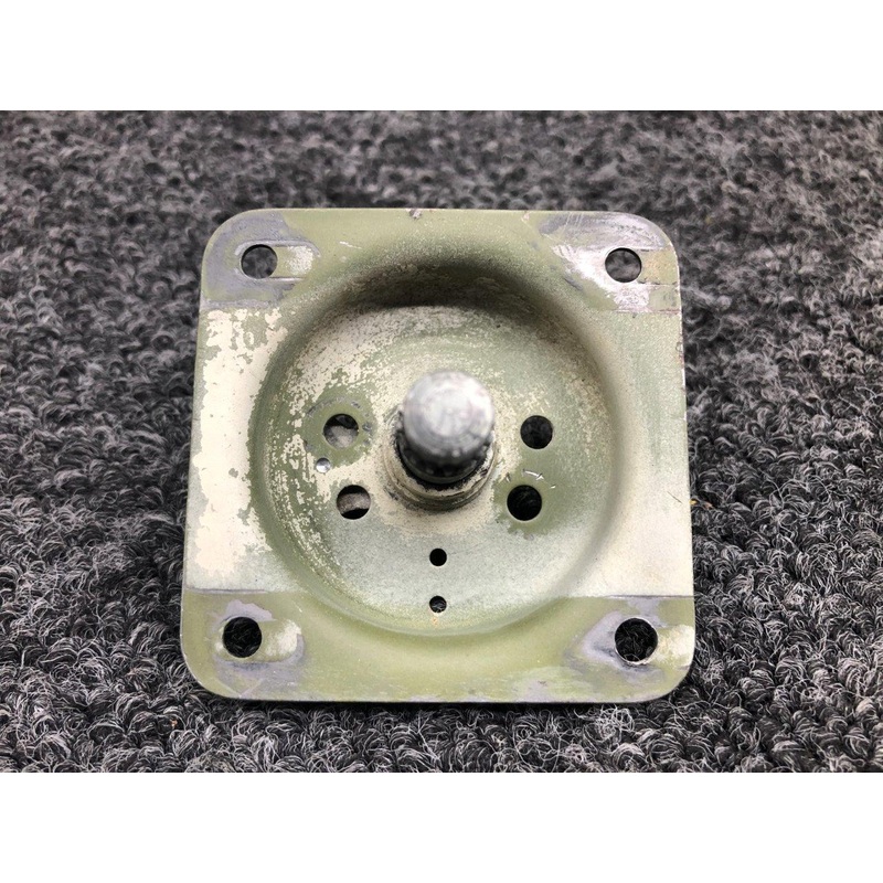 0711029-1 / 0413195-4 Cessna 182B Cabin Door Shaft & Handle Plate Assembly LH