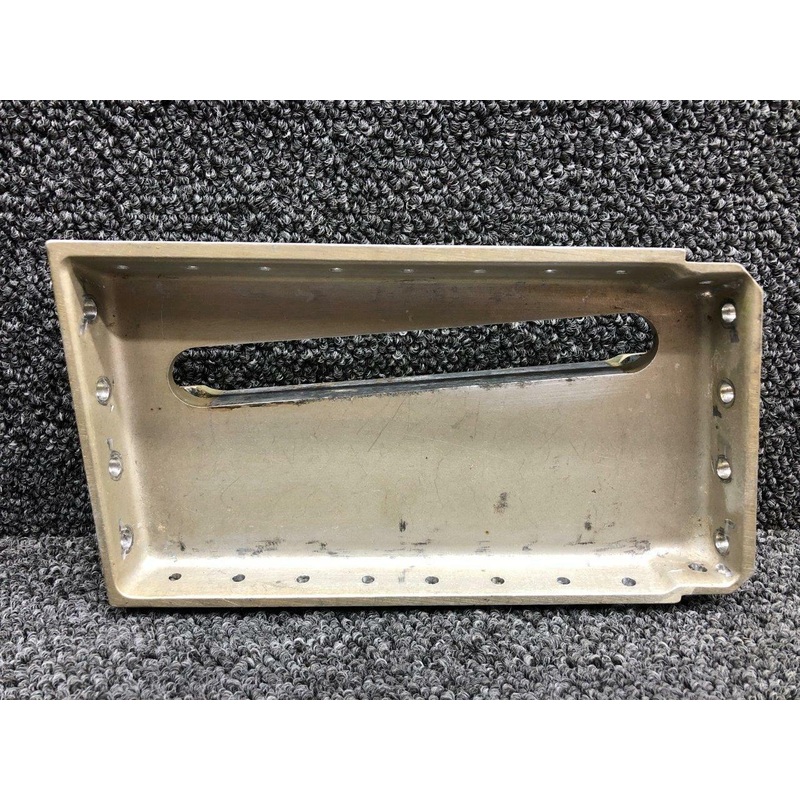 0541121-1 Cessna 172 Main Gear Support Outboard LH