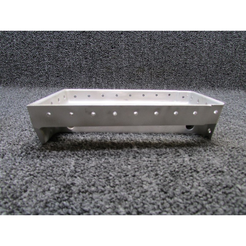 0541121-2 Cessna 172 Main Gear Support Outboard RH (Bead Blasted)