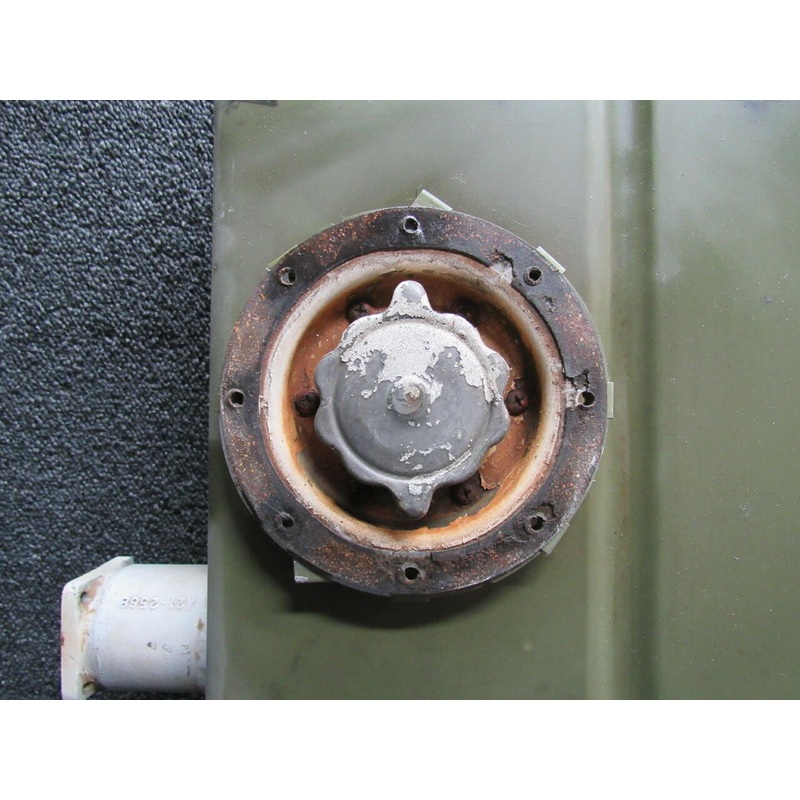 0592300-5 Cessna 172 Fuel Tank Assembly RH (M22)