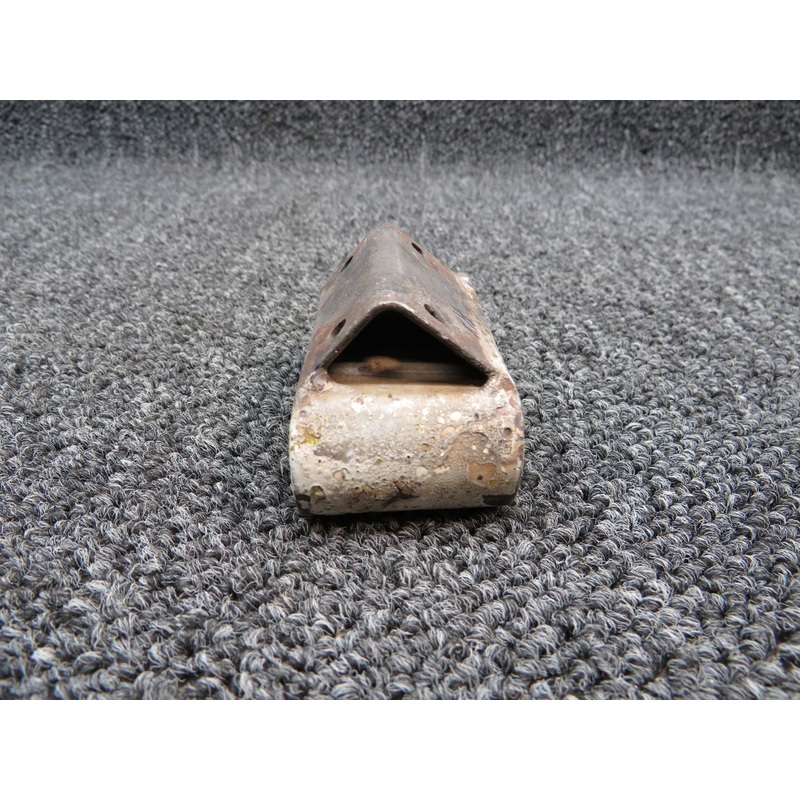 0541155-2 Cessna 172G Step Bracket Assembly RH