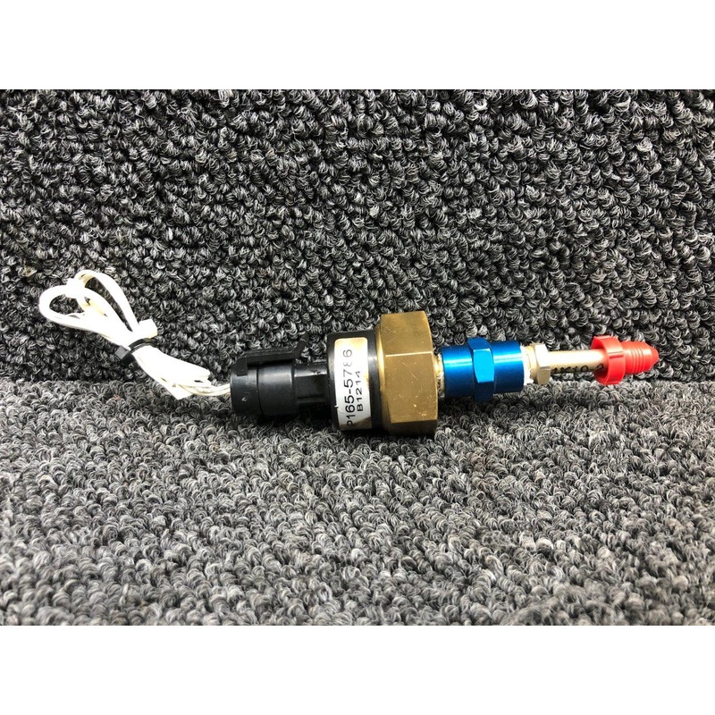 P165-5786 Cessna T206H Vacuum Pressure Transducer (Volts: 28)