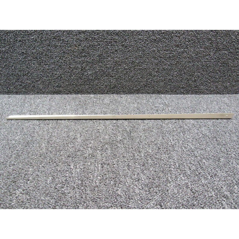 0515024-11 Cessna 172 Headliner Trim LH (SA)