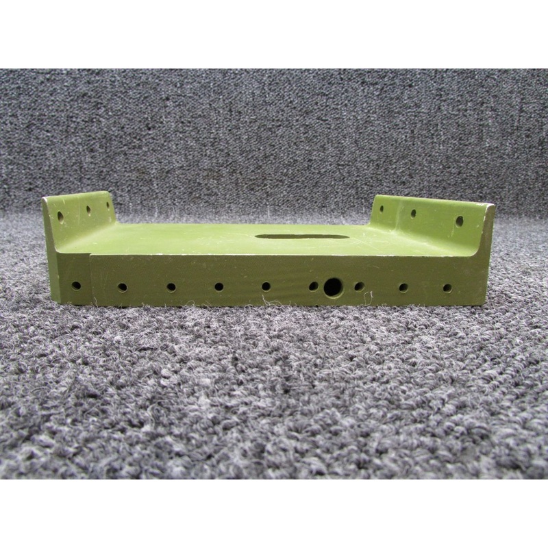 0541122-2 Cessna 172-182 Main Gear Support Inboard RH (Zinc, Solid)