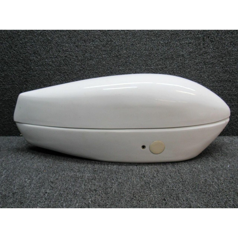 0541223-16 (USE: 0541223-40) Cessna 172 Wheel Pant Assembly RH (M22)