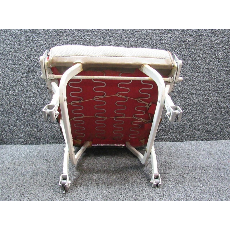 0500210-201 Cessna 172D Pilot / Co-Pilot Seat Bottom Assembly (Rail Length: 11)
