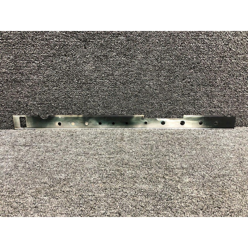0513061-4 Cessna 172K Lower Instrument Panel Placard