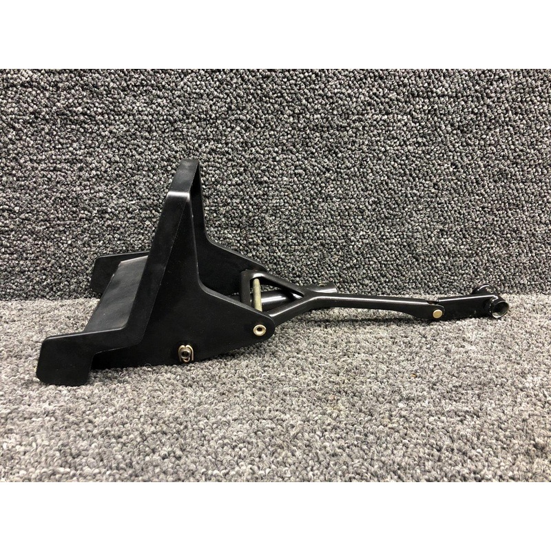0413578-1 / 0511336-1 Cessna T206H Rudder Pedal Assy W/ Arm, Bellcrank, & Link