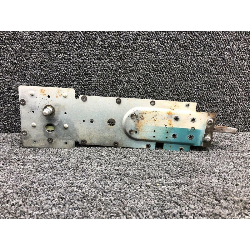 0511256-2 Cessna 172K Cabin Door Latch Assembly RH