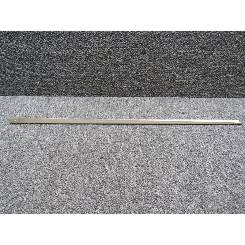 0515024-12 Cessna 172 Headliner Trim RH (SA)
