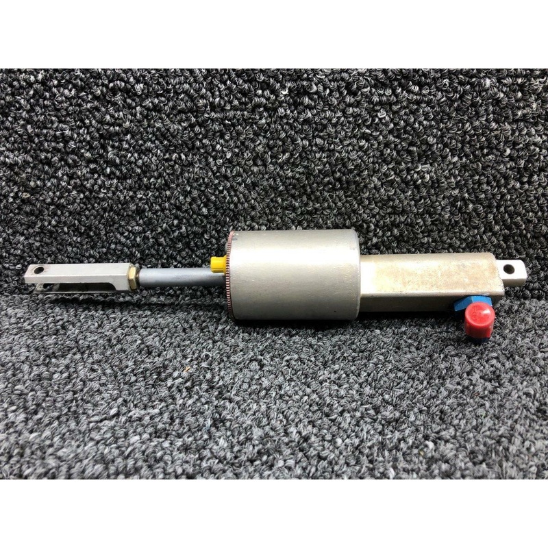 0541138-24 Cessna T303 Master Brake Cylinder Assembly