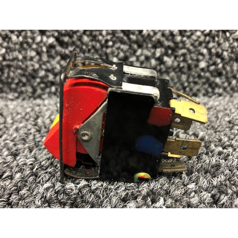 S1846-1-2 Cessna Aircraft Co  Rocker Switch Assembly