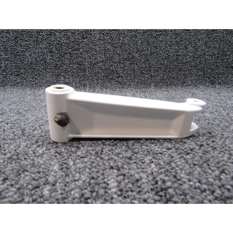 0442505-2 Cessna 182 Nose Gear Torque Link Lower has Magnaflux & 8130-3