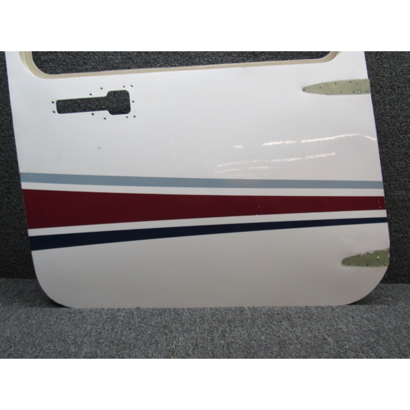 0517001-42 Cessna 172S Cabin Door Structure Assembly RH