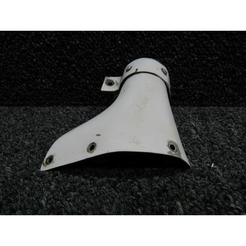 0541191-1 Cessna 172 Main Landing Gear Cover Plate LH (M22)