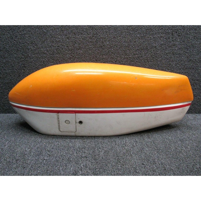 0541223-17 (USE: 0541223-39) Cessna 172 Wheel Pant LH W/ Lock Door (Color) (M22)