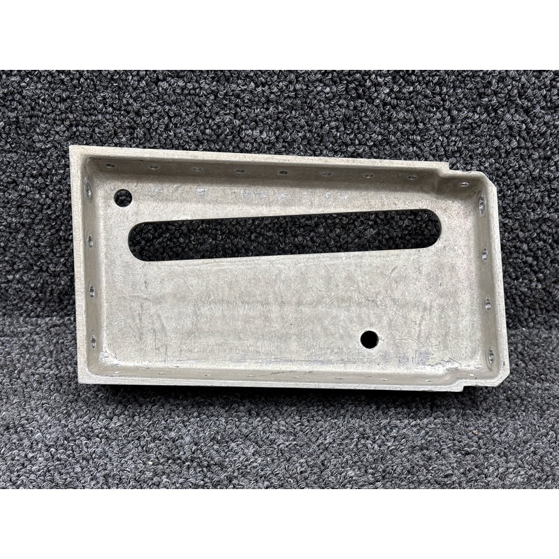 0541121-1 Cessna 172I Landing Gear Support Outboard Support LH