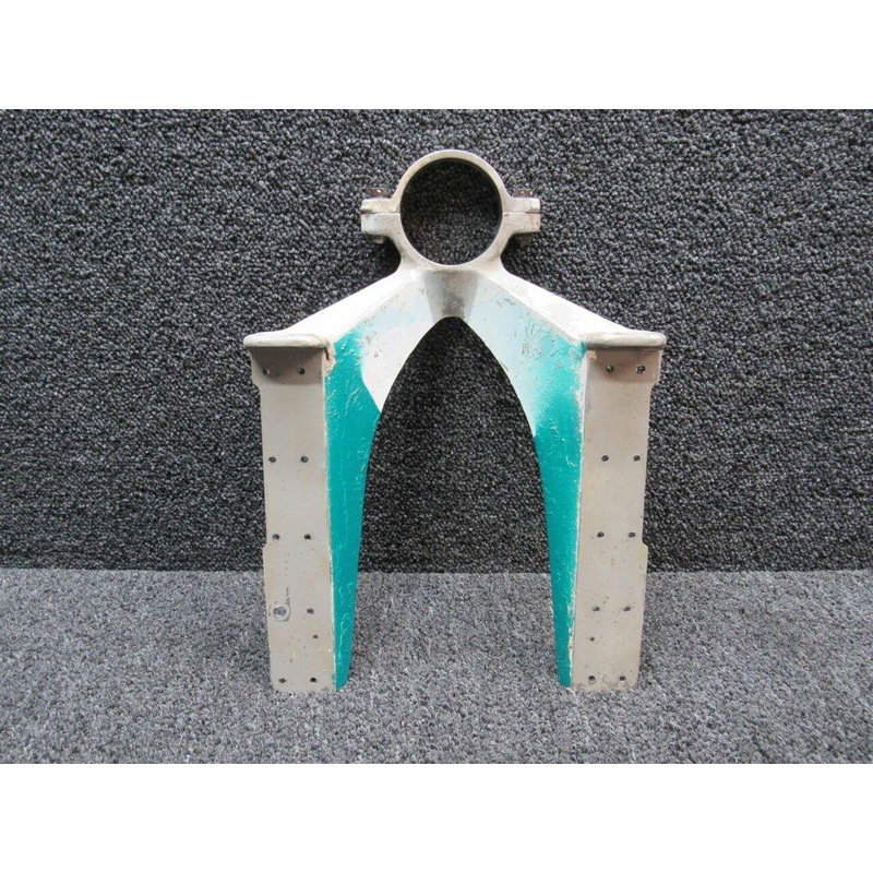 054316-1 / 0543018-1 Cessna 172F Nose Gear Fitting Lower