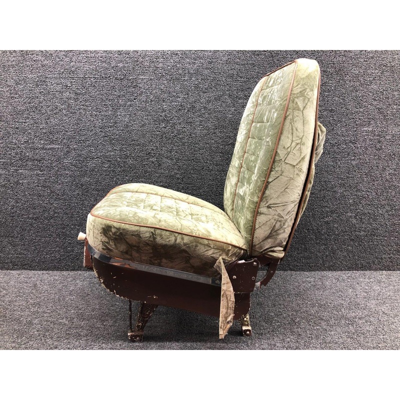 0700630-12 Cessna 172H Vertically Adjustable Seat Assembly RH (Rail Width: 11)