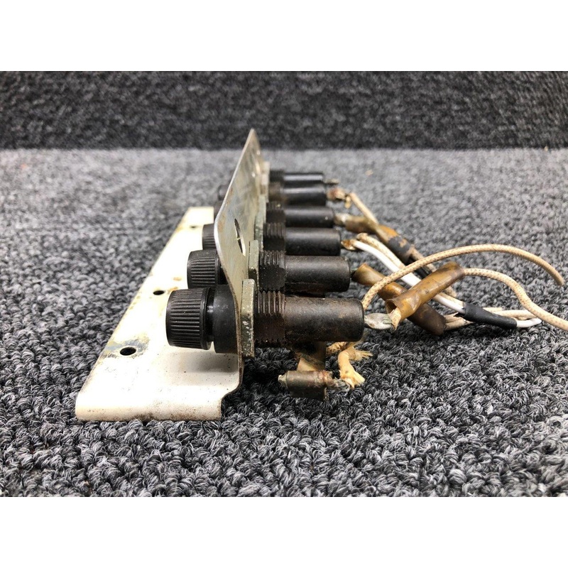 0513042 Cessna 172 Fuse Panel Assembly W/ Replacement Fuses