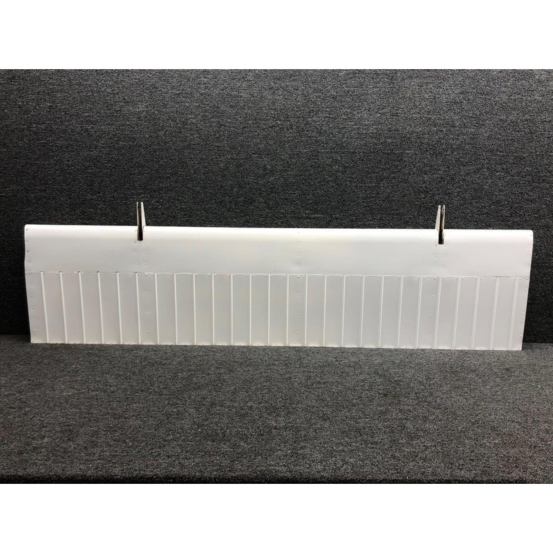 0523901-35 Cessna 172K Flap Assembly LH (Minor Damage)