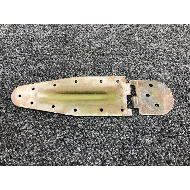 0517019-2 / 0517019-6 Cessna 172N Cabin Door Hinge Assy Lower RH