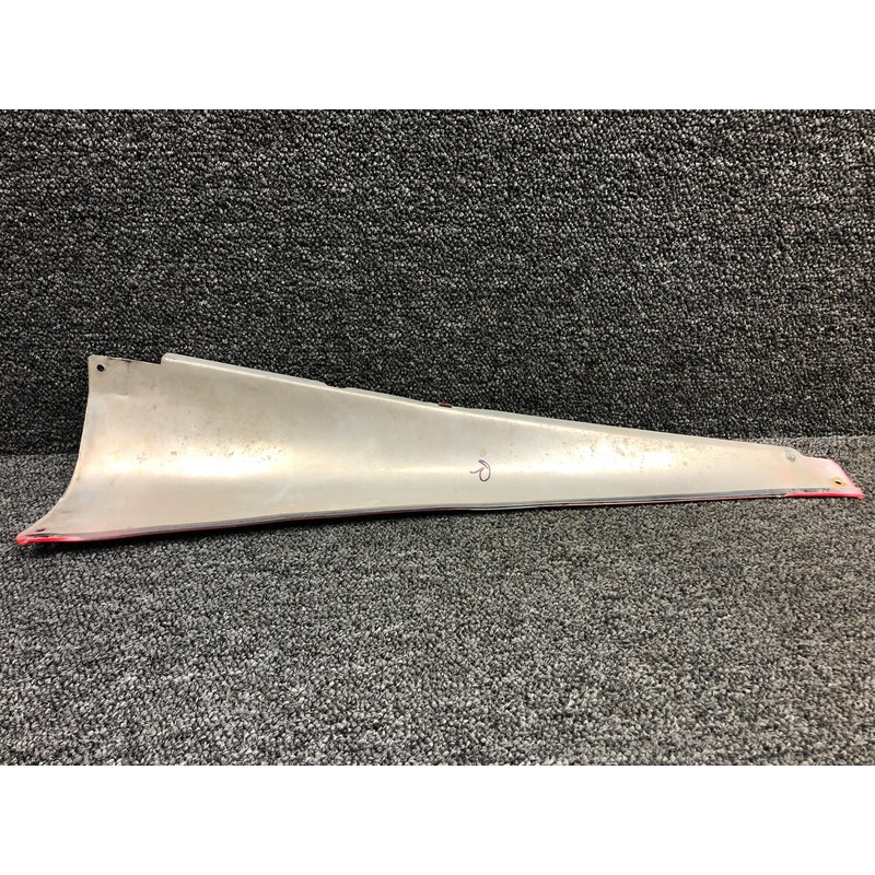 0530010-2 Cessna 172 Upper Horizontal Stabilizer Fairing RH