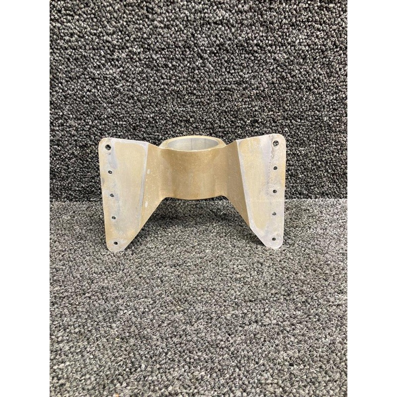 0543013-1 (CAST: 0543013-497) Cessna 172L Nose Gear Upper Fitting Assembly