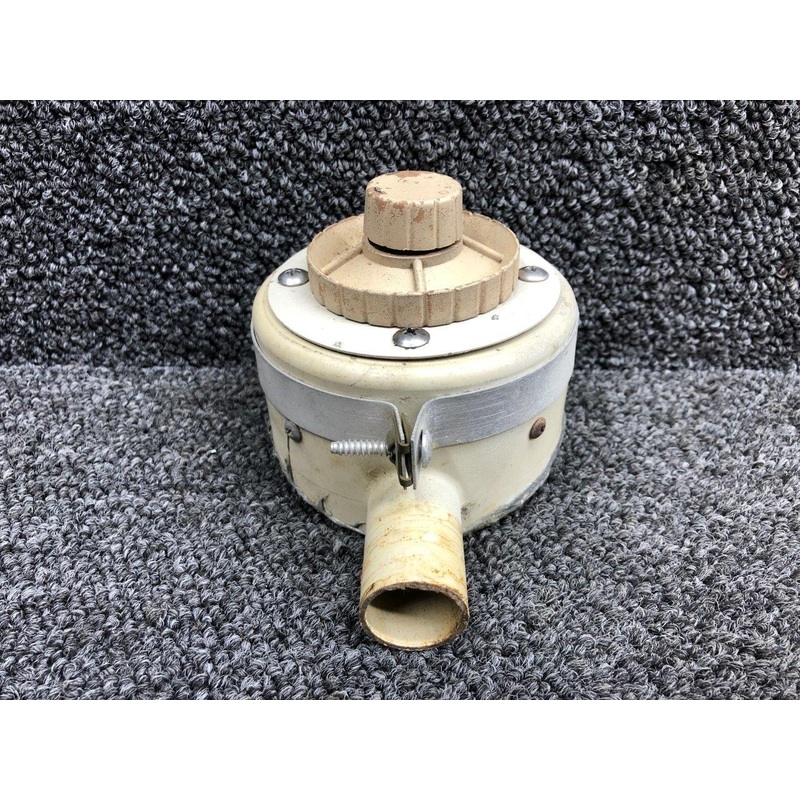 0710013-4 (USE: 0710013-5) Cessna 172N Fresh Air Vent Silencer LH / RH