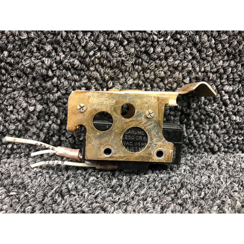 MS25026-1 (Alt: BZ-R31) Cessna 310Q Micro Switch