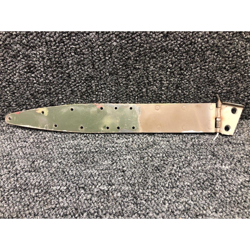 0511106-18 / 0511106-14 Cessna 170 Cabin Door Hinge Upper LH