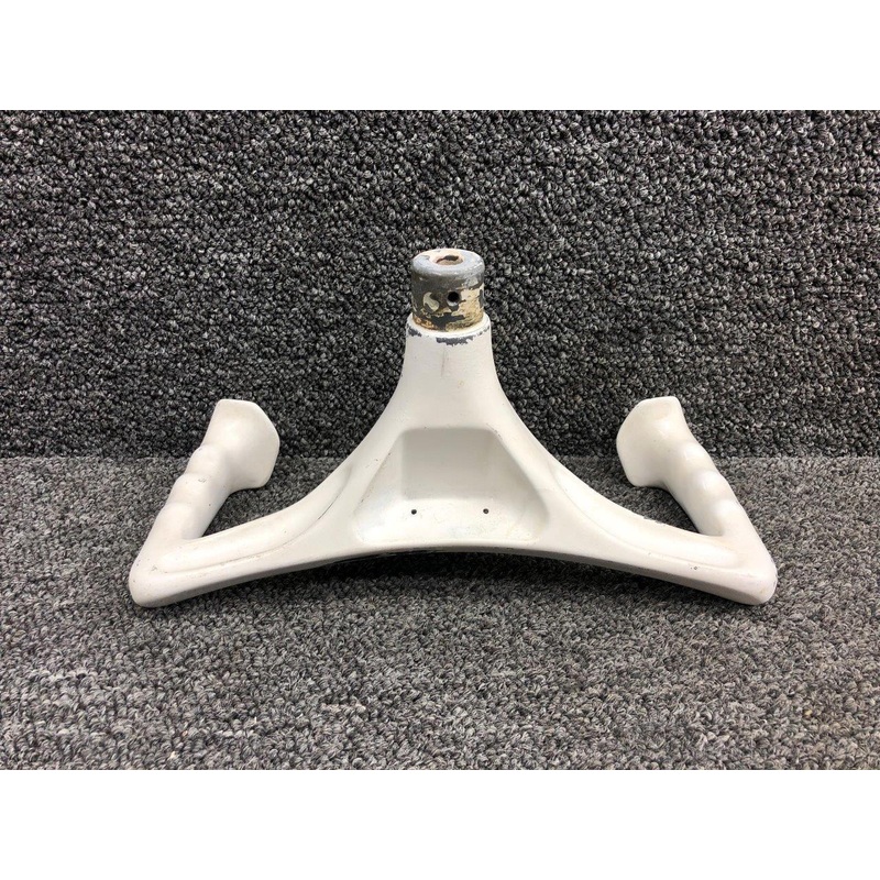 0513166-3 Cessna 336 Control Wheel Assembly LH / RH (Dual Controls)