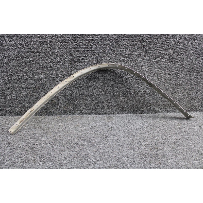 0513300-2 Cessna 175 Windshield Retainer Half Outer RH
