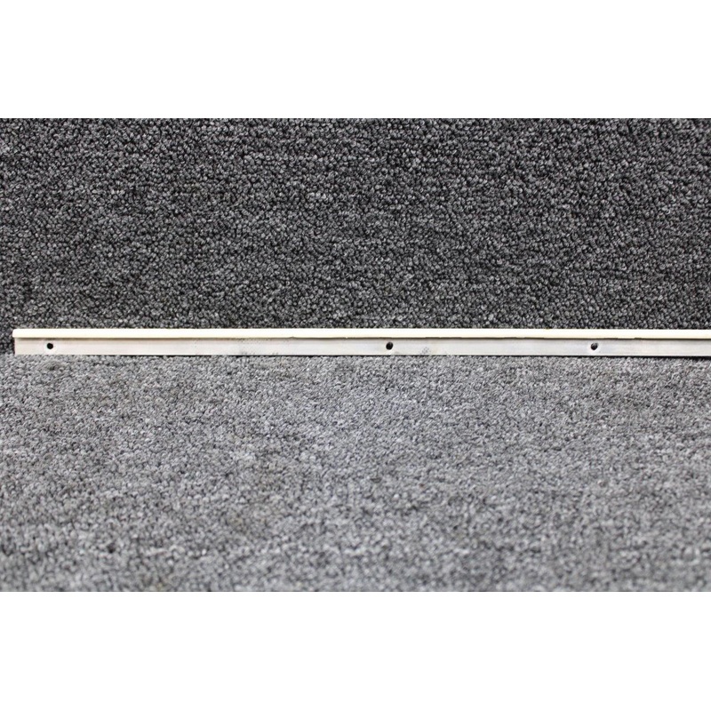 0523565-22 (Use: 00723629-4) Cessna 172L Wing Tip Stiffener Lower LH