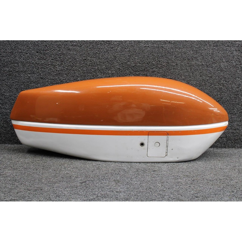 0541223-16 (USE: GF0541223-02) Cessna 172R Wheel Pant Assembly W/ Door RH
