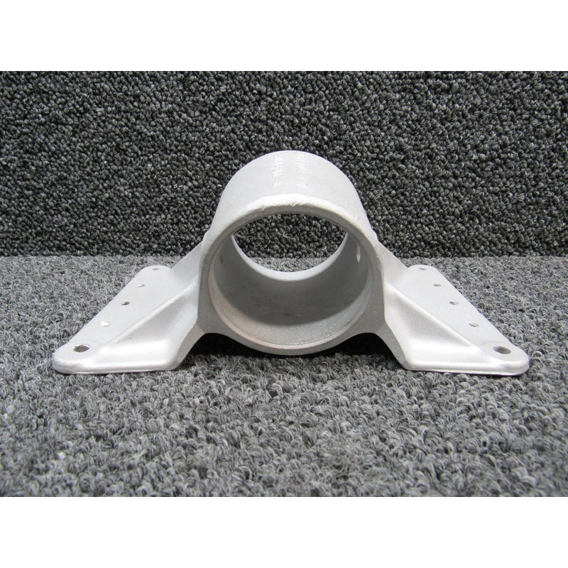 0543013-1 (CAST: 0543013-497) Cessna 172N Nose Gear Fitting Upper