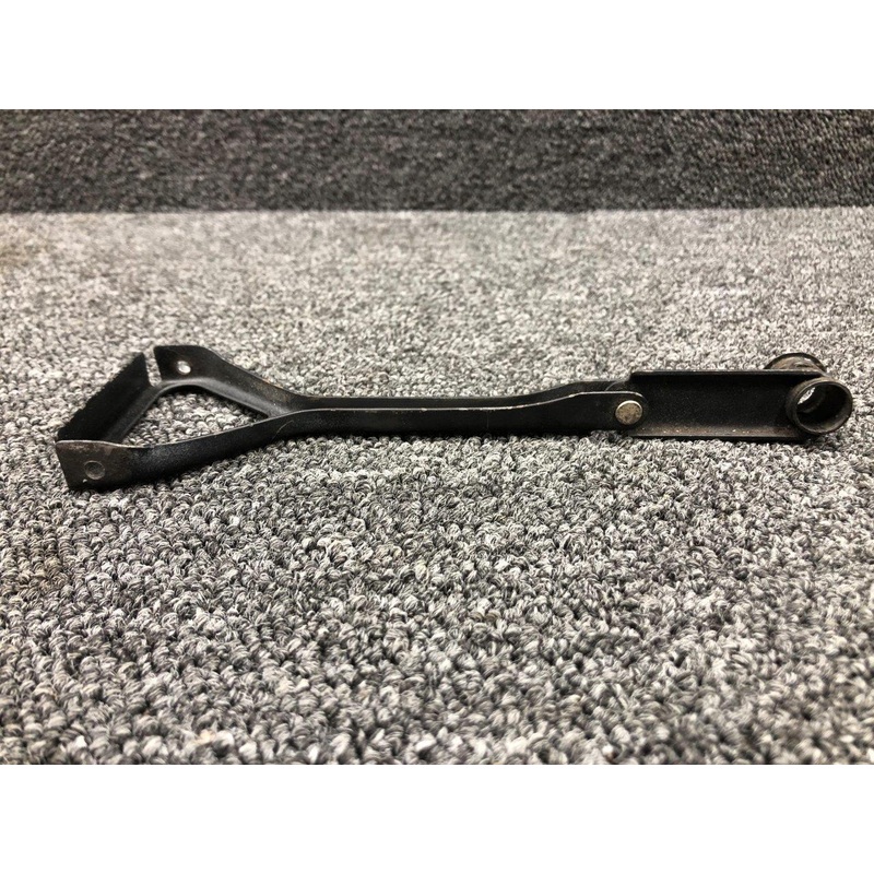0411564, 0411563 Cessna 172F Rudder Pedal Arm with Bellcrank
