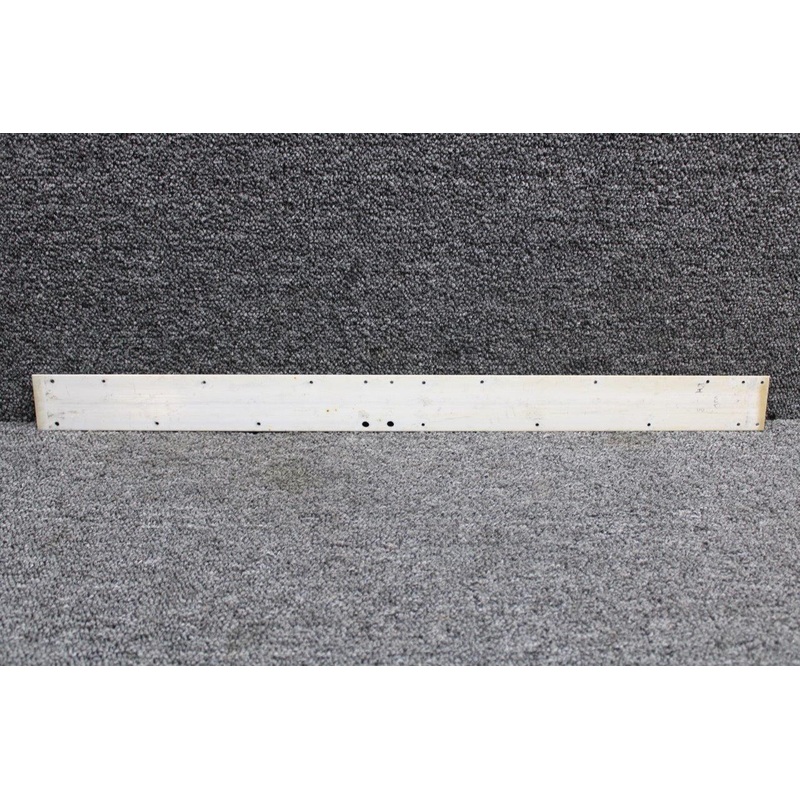 0511243-5 Cessna 172M Seat Rail Outboard RH