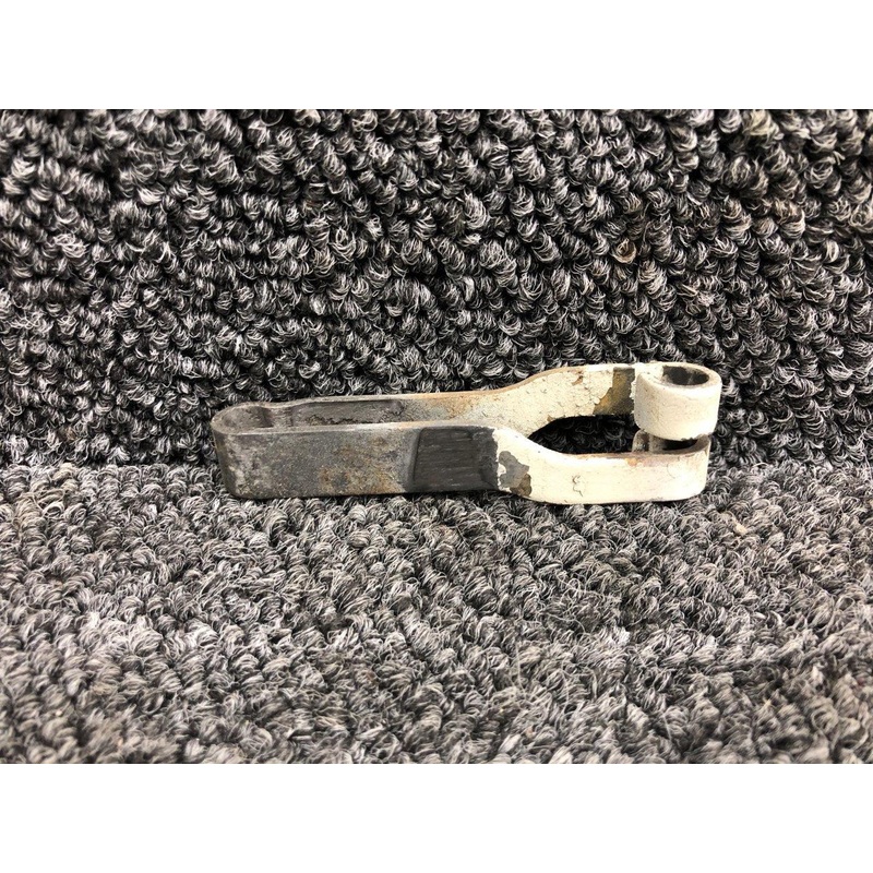 0517018-4 (FSO: 0511042-3) Cessna 172N Cabin Door Stop Spring RH