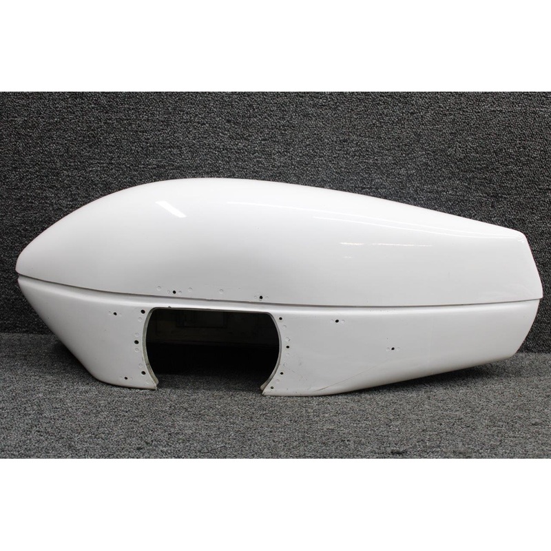 0541223-16 (USE: GF0541223-02) Cessna 172R Wheel Pant Assembly With Door RH