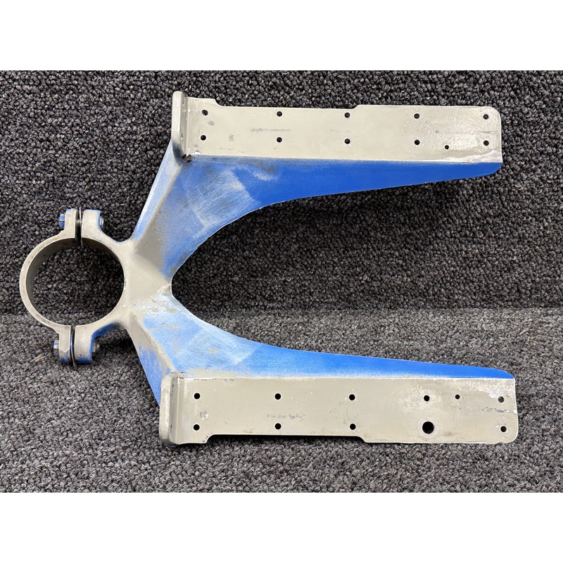 0543016-1, 0543018-1 Cessna 172I Nose Gear Lower Fitting with Cap (Colored)