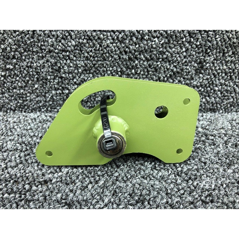 0422430-7 Cessna 172RG Aileron Bellcrank Assembly LH (ZINC)