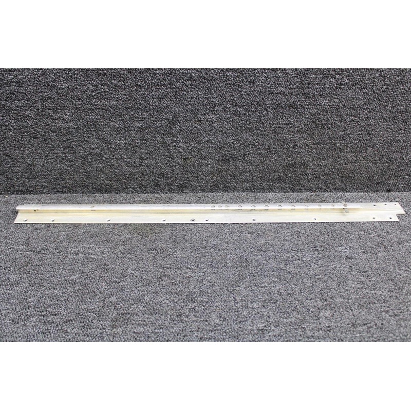 0511243-6 Cessna 172M Seat Rail Outboard LH
