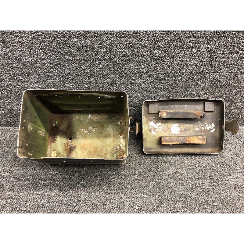 0513011-11, 0413307-21 Cessna 172K Battery Box Assembly with Lid