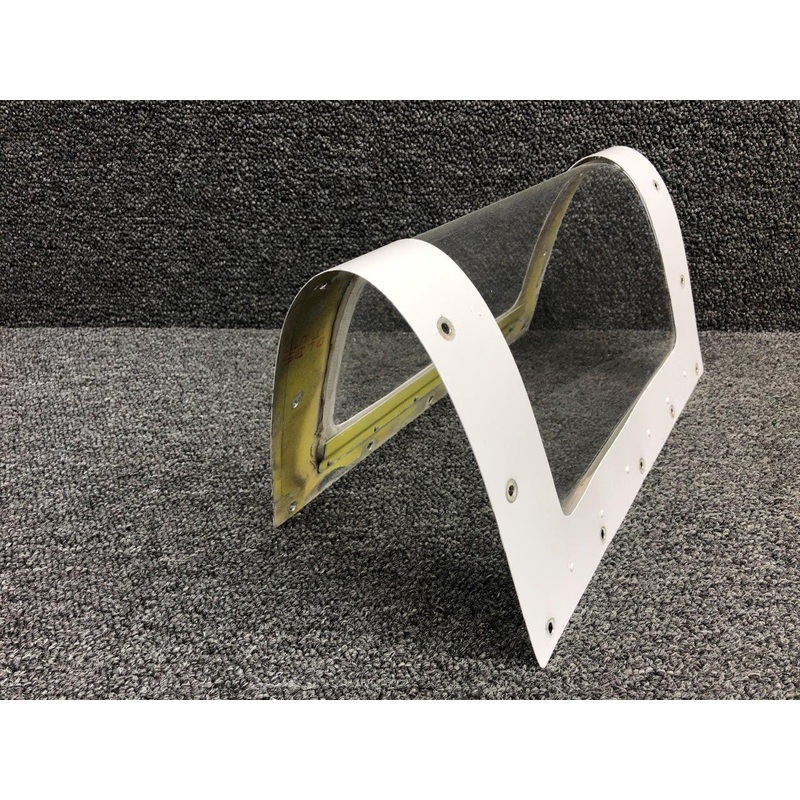 0523115, 0523115-5 Cessna 172C Wing Landing Light Window with Lens