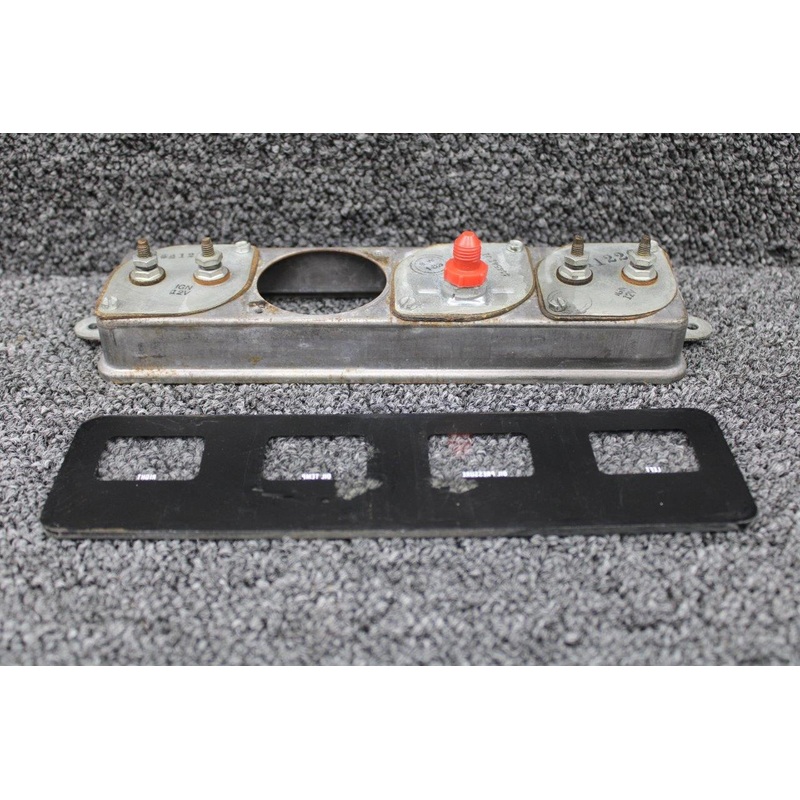 0513144-13, 431225 Cessna 172F Instrument Cluster Panel with Cover (Volts: 12)