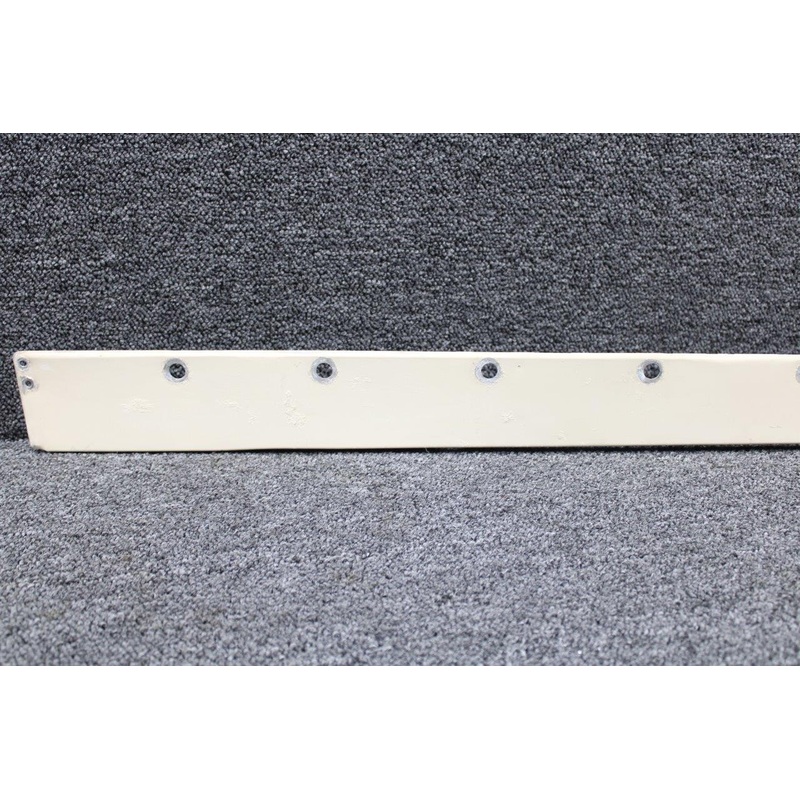 0520005-13 Cessna 172L Wing Fairing Assy RH