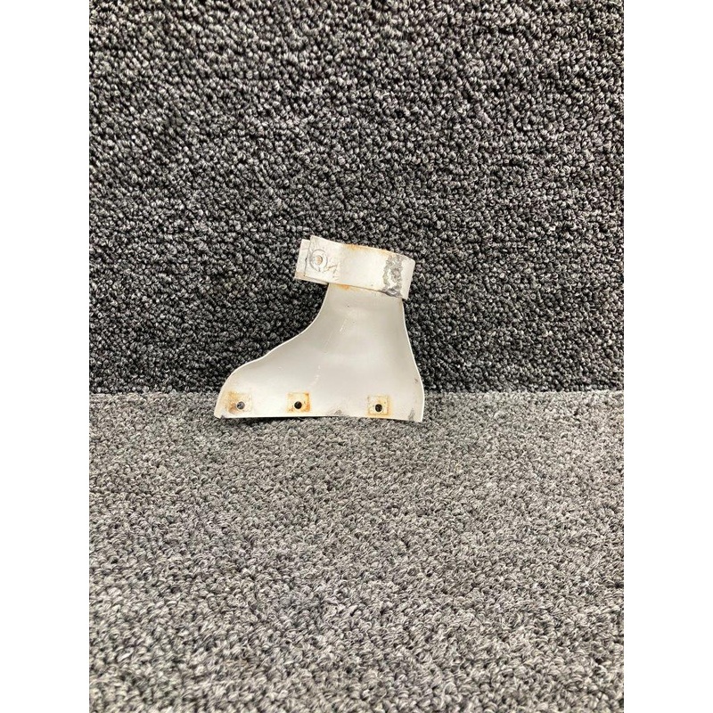 0541191-2 Cessna 172L Main Landing Gear Cover Plate RH