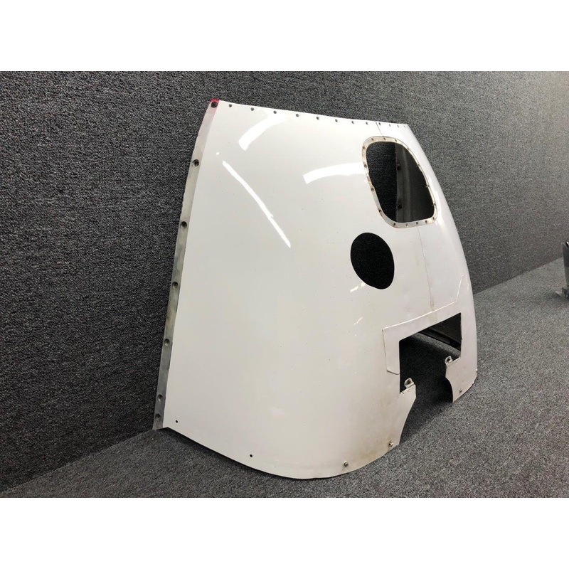 0552160-2 Cessna R172K Lower Cowling Assembly (Minus Taxi / Landing Light)